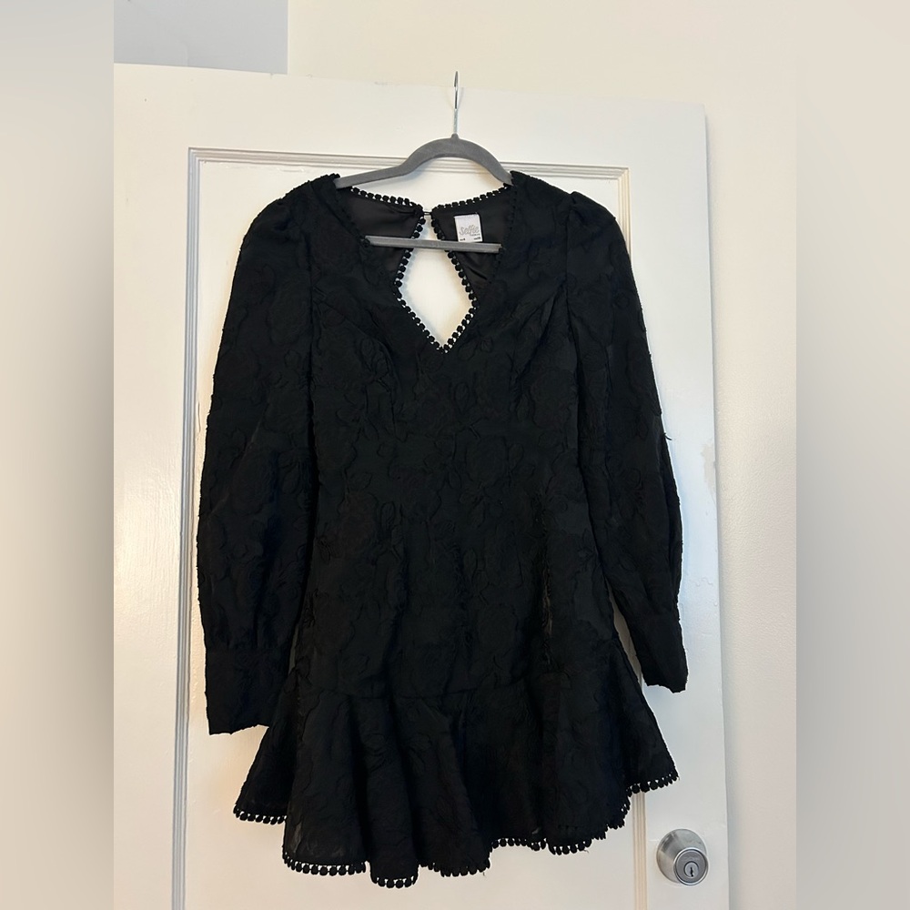 Selfie Leslie Dress